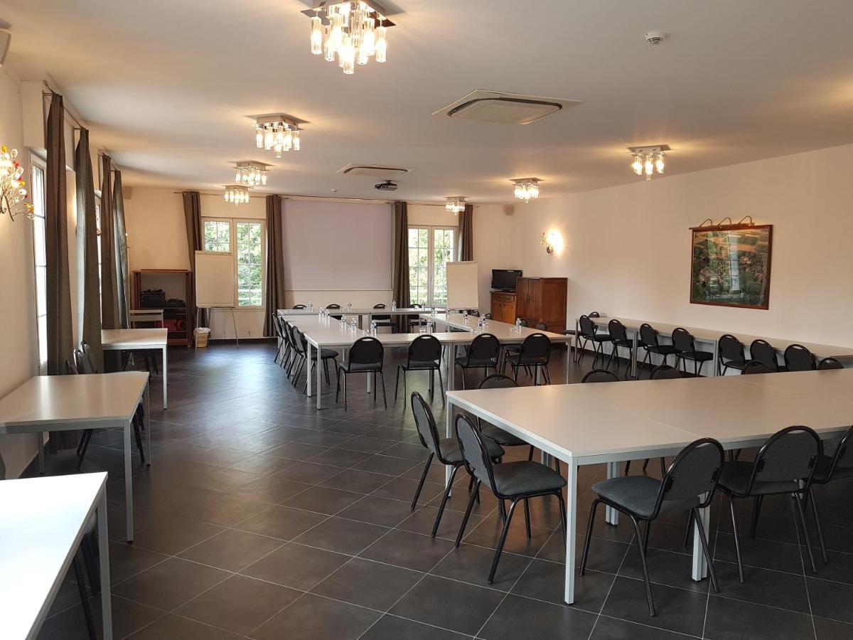 Logis - Hotel Restaurant La Sapiniere Wisques 외부 사진