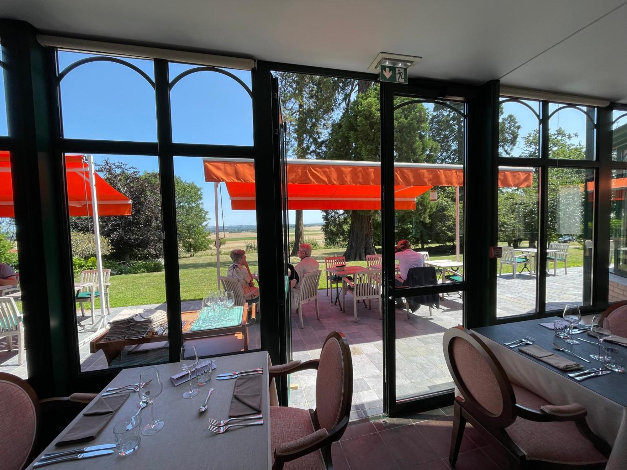 Logis - Hotel Restaurant La Sapiniere Wisques 외부 사진