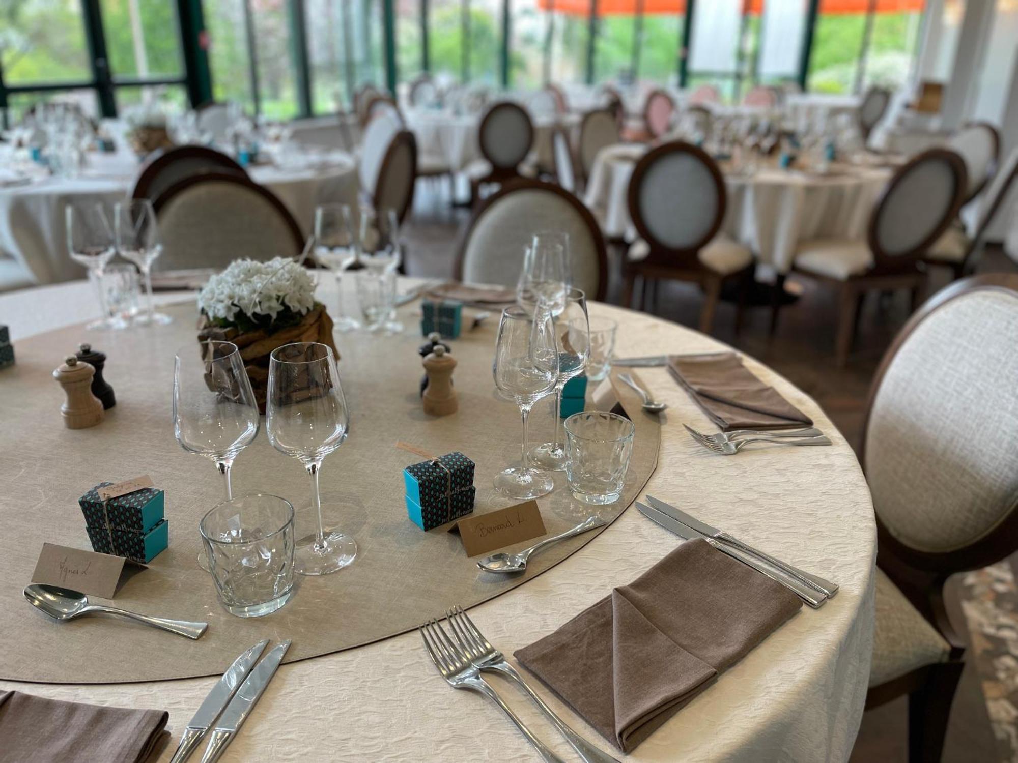 Logis - Hotel Restaurant La Sapiniere Wisques 외부 사진